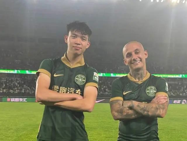 扎哈维, 个都是他制, https