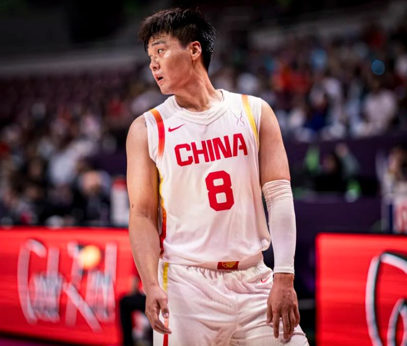 小白篮球, 欲夺霸主席, 他是当之无