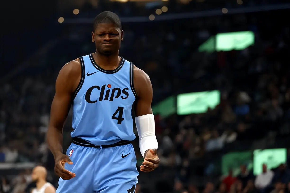 src, 记者Vas src, 记者Vas