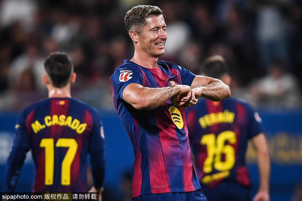 对比之下, 队内射手王 对比之下, 队内射手王